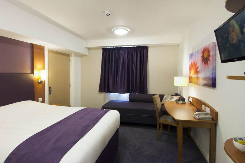 Premier Inn Birmingham South Rubery Exterior foto